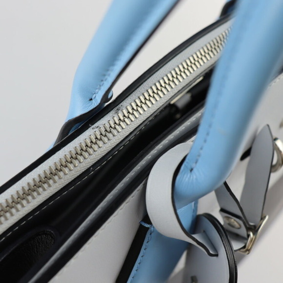 LOUIS VUITTON Black Leather Shoulder Bag - Picture 9 of 10